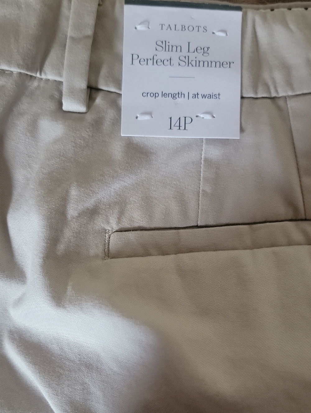 Talbots Perfect Skimmers Beige Cropped Pull-On Pants Size 14P - Picture 4 of 4